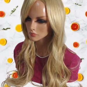 Peruka PENELOPE   w kolorze złocistego blondu , ZJAWISKOWA długa-79cm