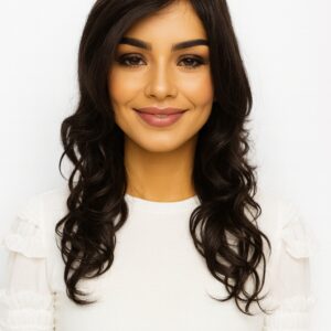 Peruka Magda długa z grzywką falowana ciemny brąz z refleksem 48cm + inne kolory